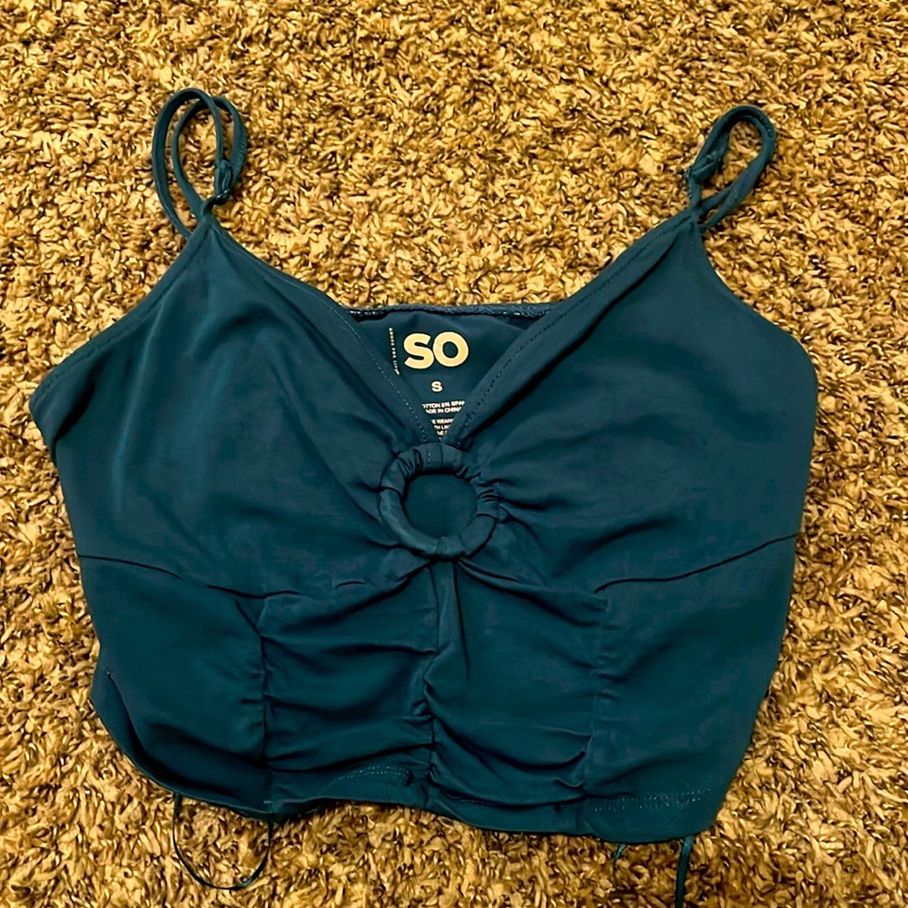 SO crop top
